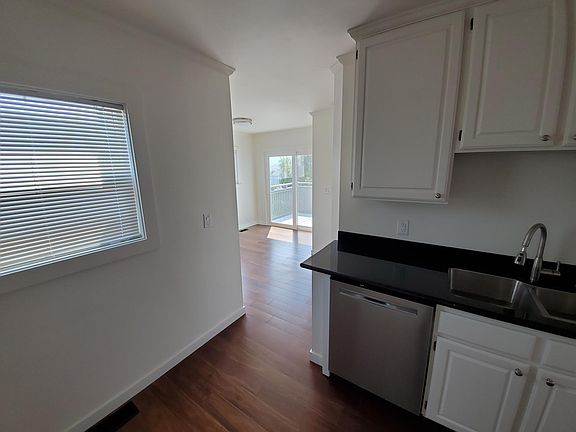 5th image of 505 Chenery St