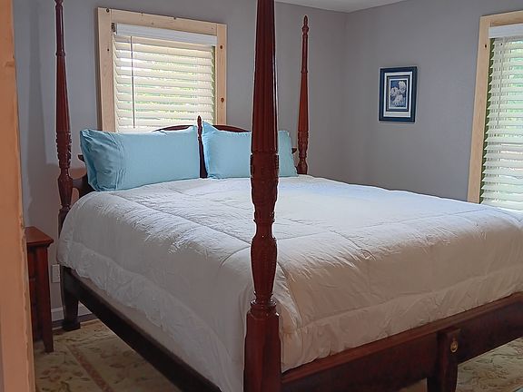 Comfortable king sized bed fit for a KING and QUEEN!