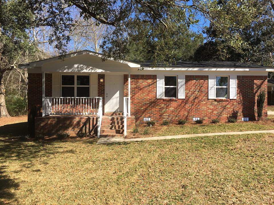 1st image of 11150 Lakeside Cir