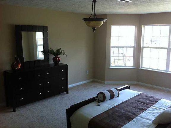 2nd image of 1836 Ernest Dr