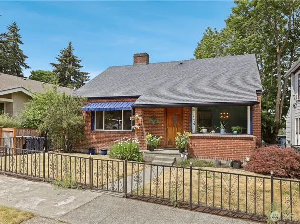 305 S 35th Street, Tacoma, WA 98418