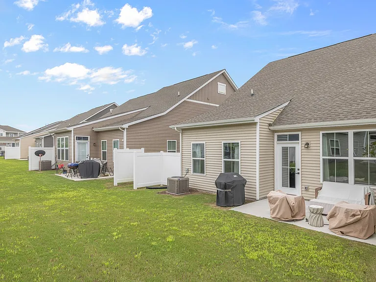 245 Riley Way — Photo 33