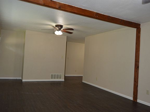 5th image of 3321 Eastland Ave
