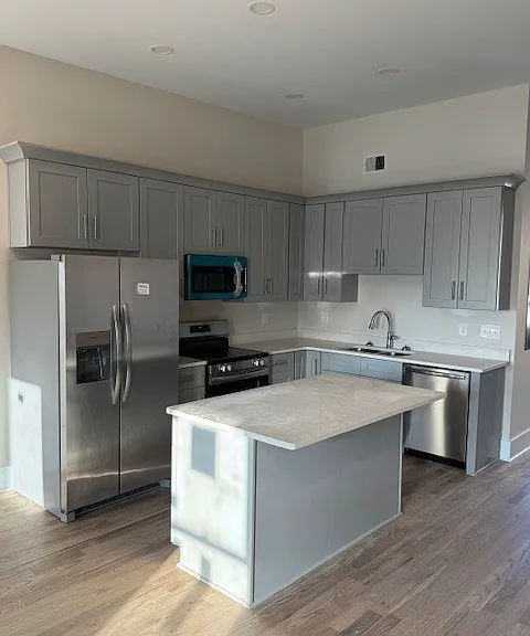 530 2nd St #B — Photo 3