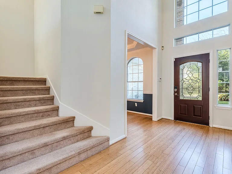 6911 Gentle Oak Dr — Photo 7