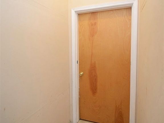 3rd image of 20235 Chapel Dr