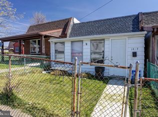 1427 Simpson St, Marcus Hook, PA 19061