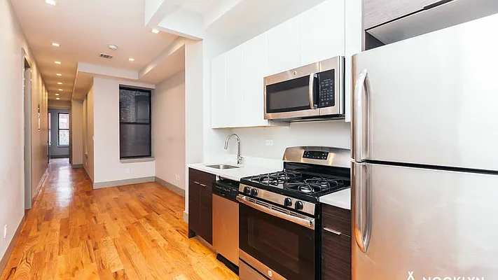 Rented by Nooklyn NYC LLC | media 24