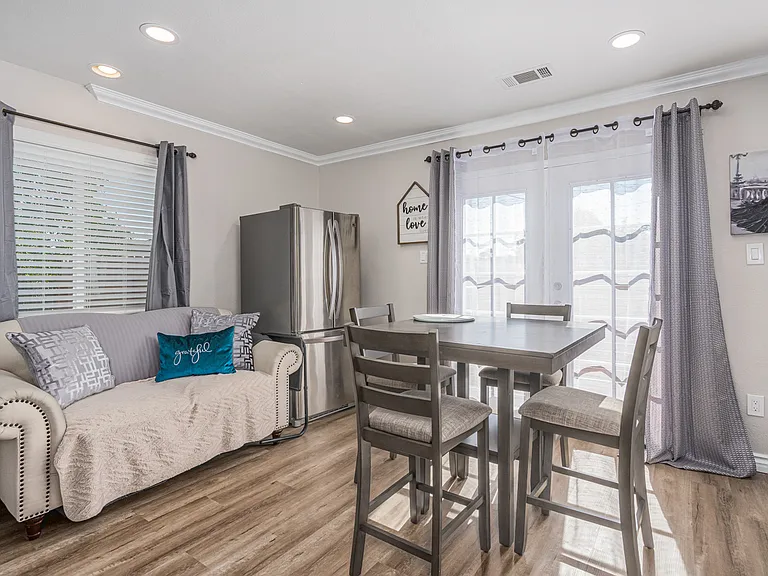 1821 Brookline St #2 — Photo 8