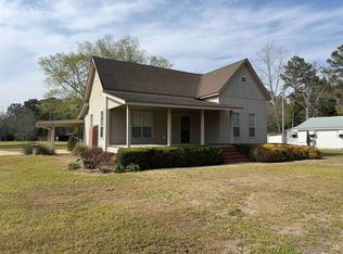 111 Moore St, Dozier, AL 36028