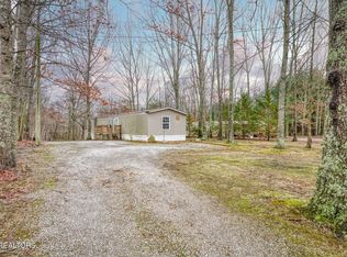 493 Crestview Loop, Crossville, TN 38571