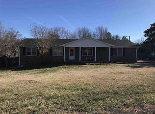 124 Holly Tree Ln, Inman, SC 29349