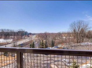 13580 Technology Dr APT 3223, Eden Prairie, MN 55344