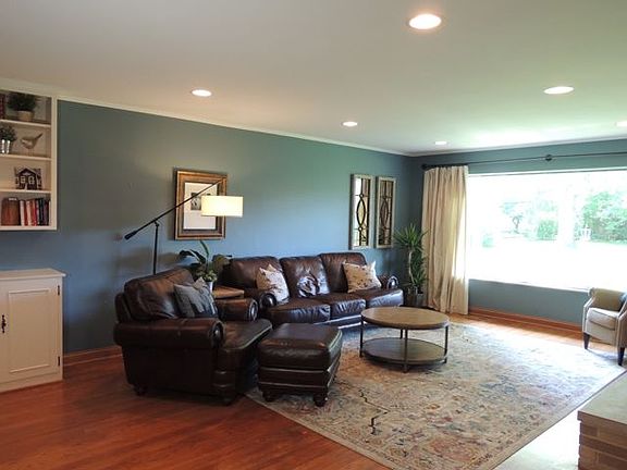 4th image of 1491 London Dr