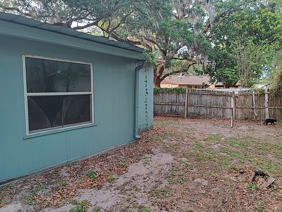 5th image of 9820 Lancewood St
