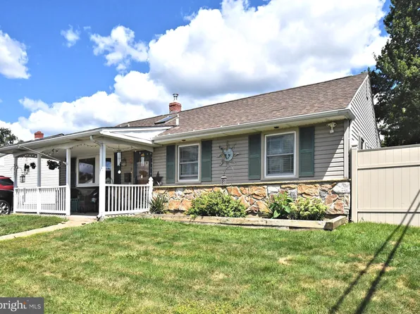 3621 Devonshire Pl, Bensalem, PA 19020