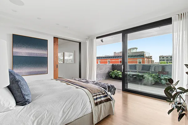 Rented by Compass | media 26