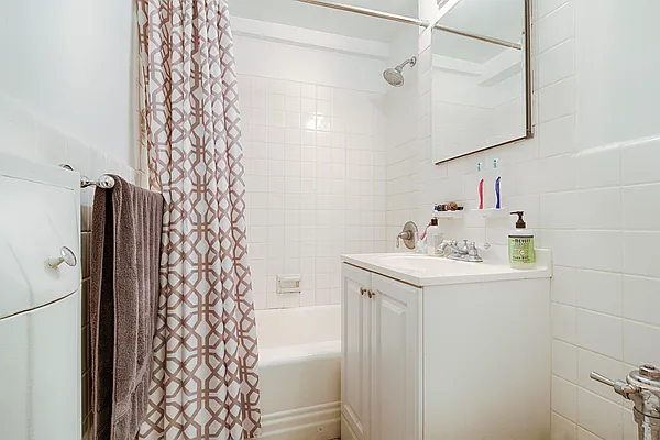 Rented by Douglas Elliman | media 4