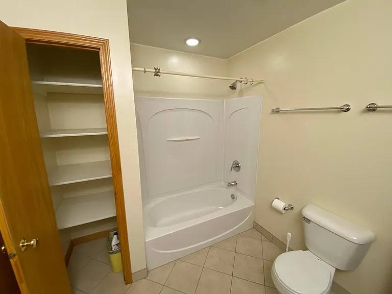501 Adelphia Ave — Photo 21