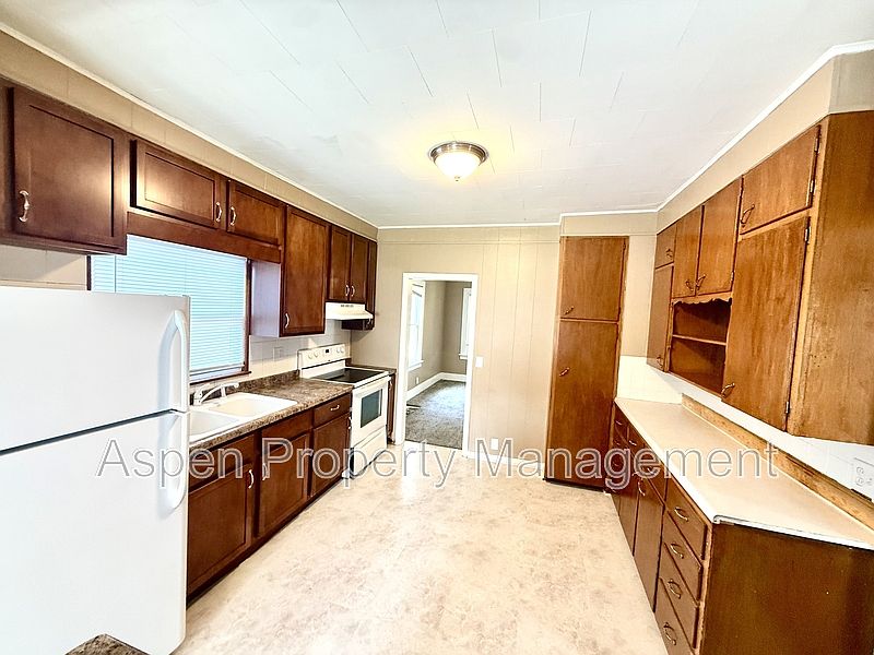 1st image of 2110 S Central Ave