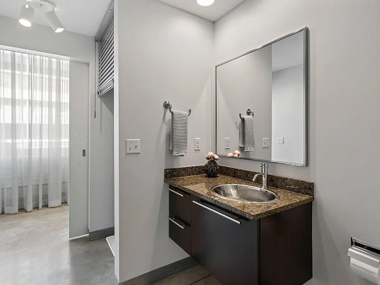 700 Washington Ave N #511 — Photo 14