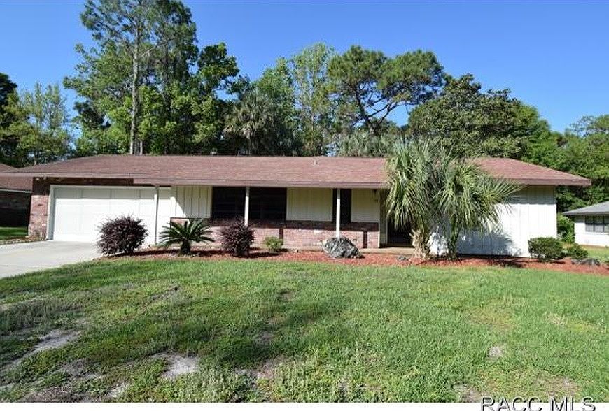 2nd image of 16 Pine Dr