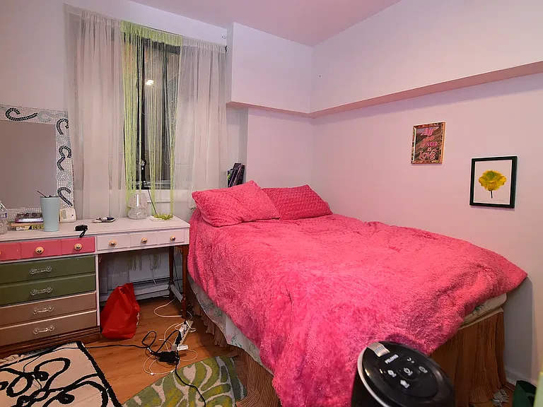 120 Ridge St #1G — Photo 4