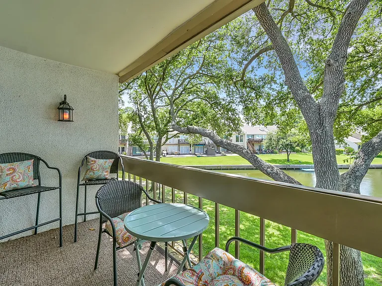 12100 Melville Dr #618 — Photo 8