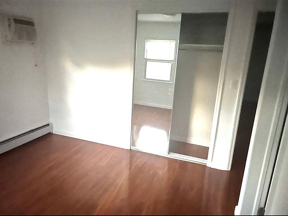 3rd image of 5032 Utopia Pkwy Fl 2