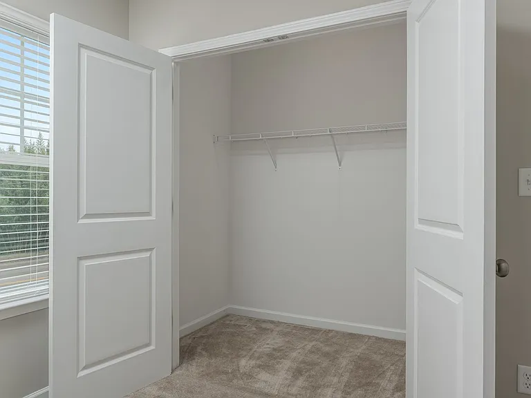 Edgewood Condos — Photo 14