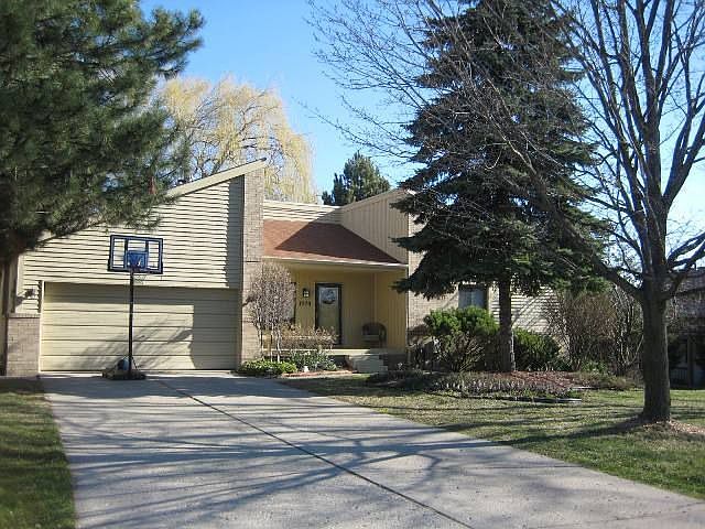 1st image of 7570 Whithorn Ct
