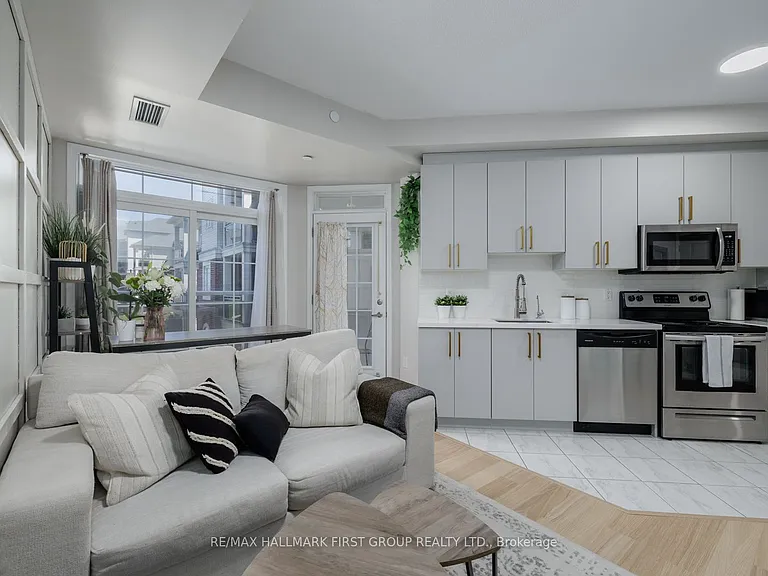 84 Aspen Springs Dr #201 — Photo 18