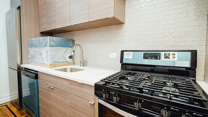 Rented by Nooklyn NYC LLC | media 9