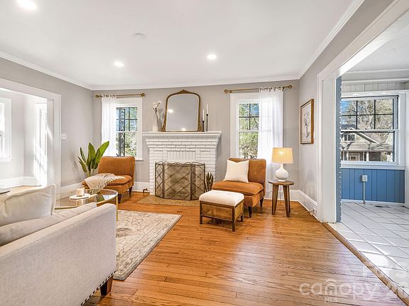 3rd image of 28 Westover Dr
