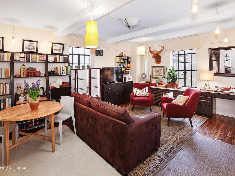 1st image of 45 Tudor City Pl APT 905