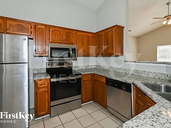 4th image of 3431 Golden Oaks Dr