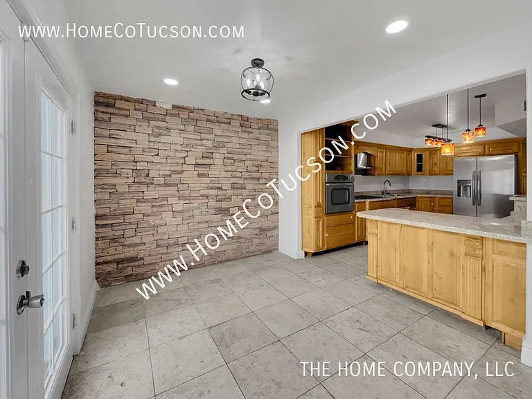 207 W Virginia St — Photo 9
