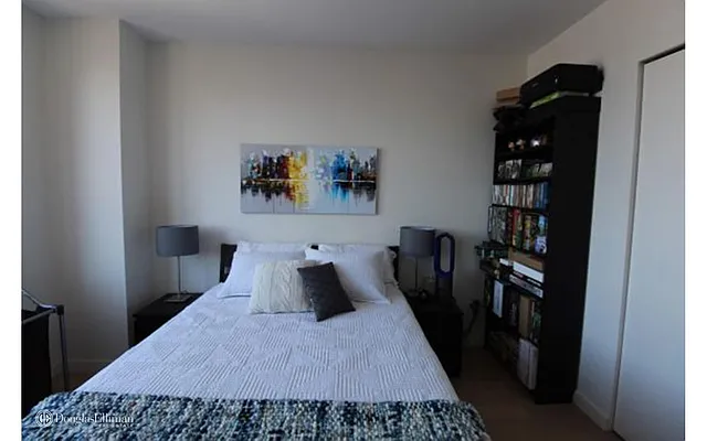 Rented by Douglas Elliman | media 11