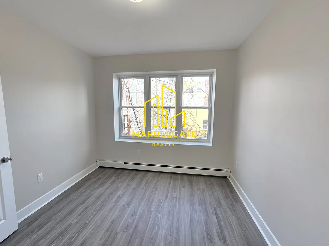 2 bed, 850 sqft, $1,750 — Photo 4