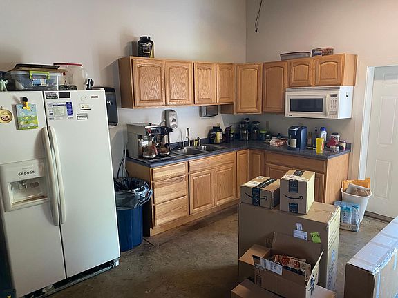 4th image of 736 3rd St
