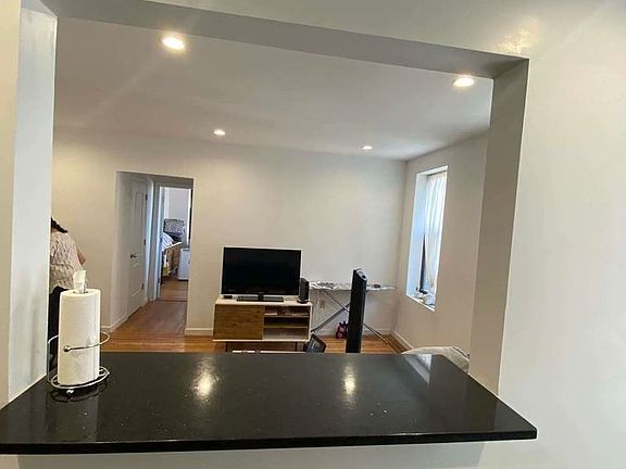 4th image of 28-21 35th St #6