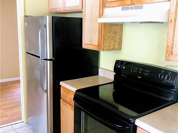 4th image of 3231 Deerfield Dr