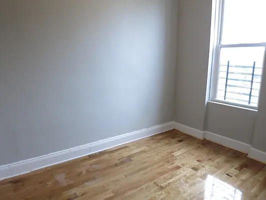 Rented by MNS | media 2