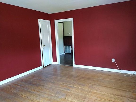 2nd image of 3065 Bracken Woods Ln APT 3