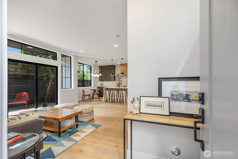 5th image of 12713 4th Avenue NW