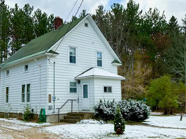 425 & 428 Railroad St, Newberry, MI 49868