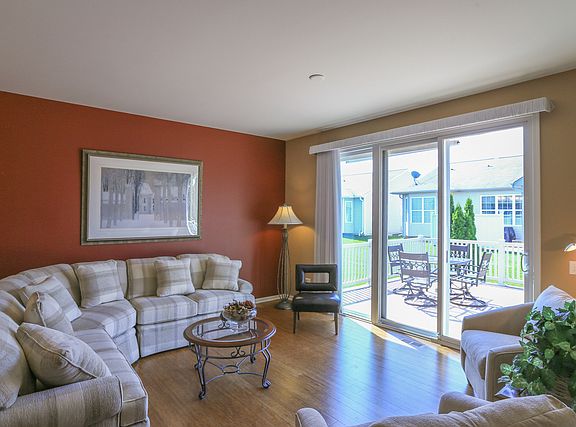 4th image of 13501 Abbington Dr