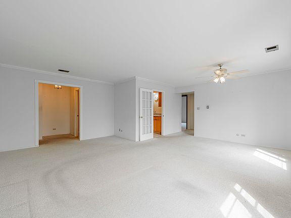 3rd image of 1499 Shermer Rd APT 203E