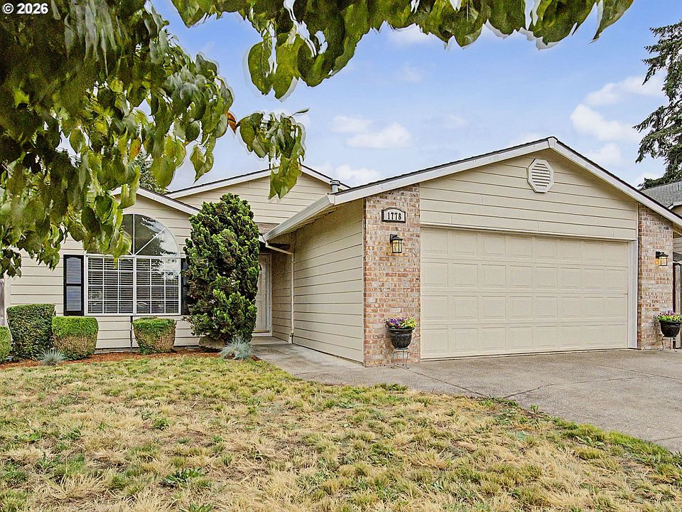 1st image of 1778 NE Laurelwood Loop