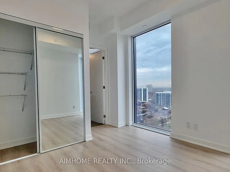 100 Queen St E #3303 — Photo 14